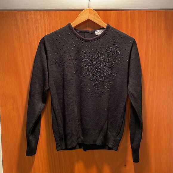 Amazing Beadwork Vintage Sweater with Buttoned Back - Picture 2 of 6